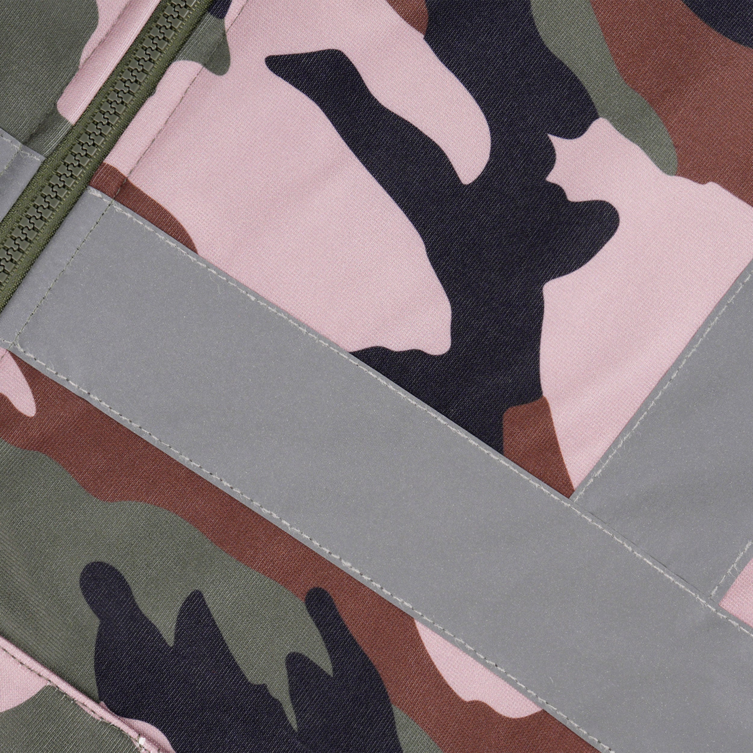 Classic Camo Zip-Up Hoodie with Pockets