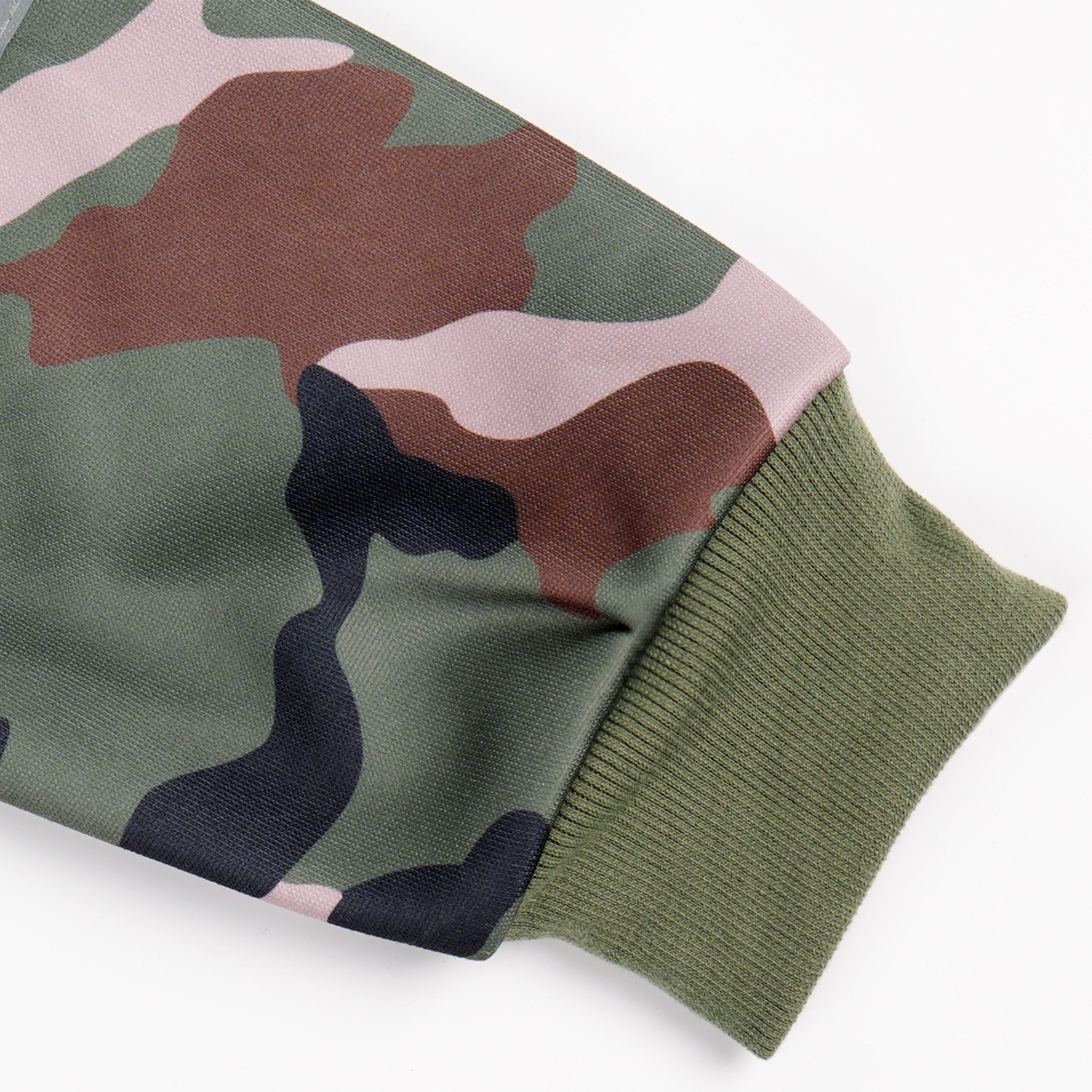 Classic Camo Zip-Up Hoodie with Pockets