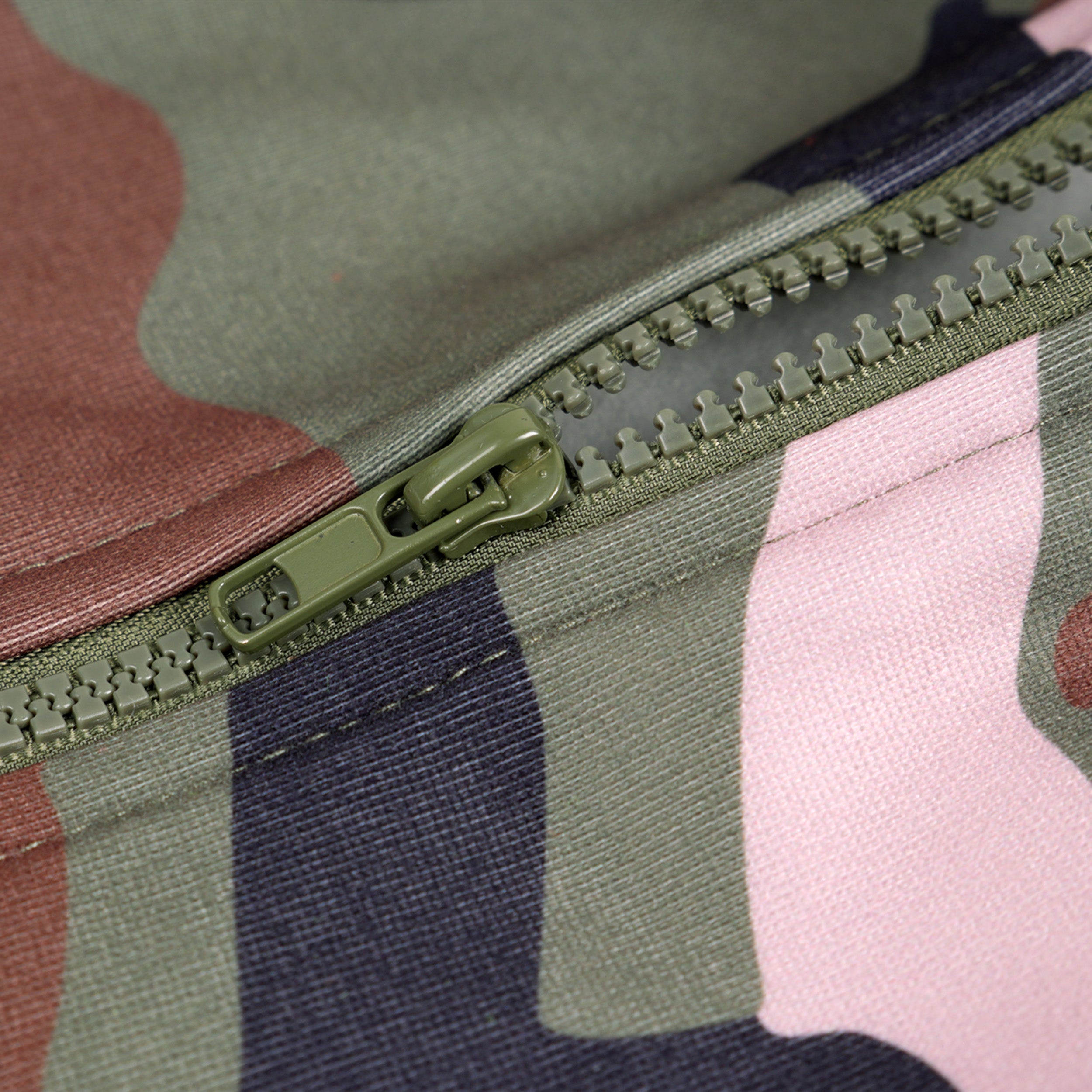 Classic Camo Zip-Up Hoodie with Pockets